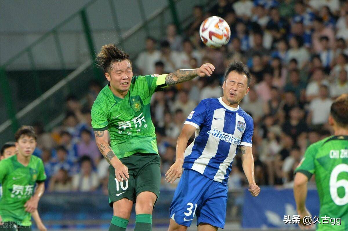 于是，他问叶辰：叶先生，您对后面这两种国际安保的薪酬情况有了解吗？我想测算一下未来万龙殿大概的收入波动。